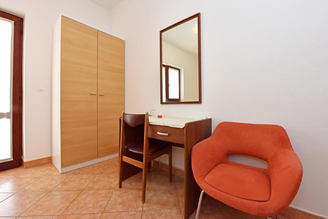 Apartments Denis Porec Esterno foto