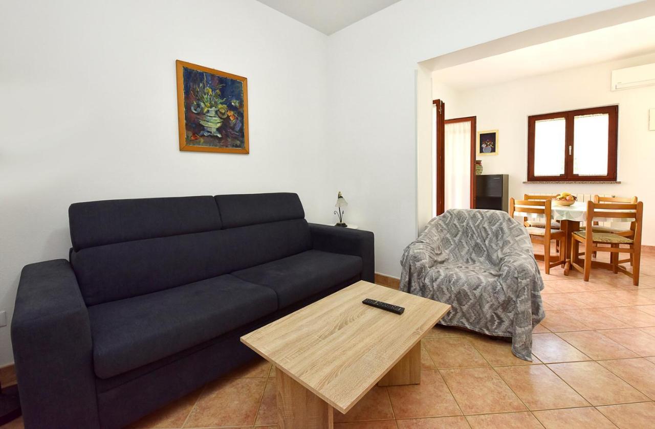 Apartments Denis Porec Esterno foto