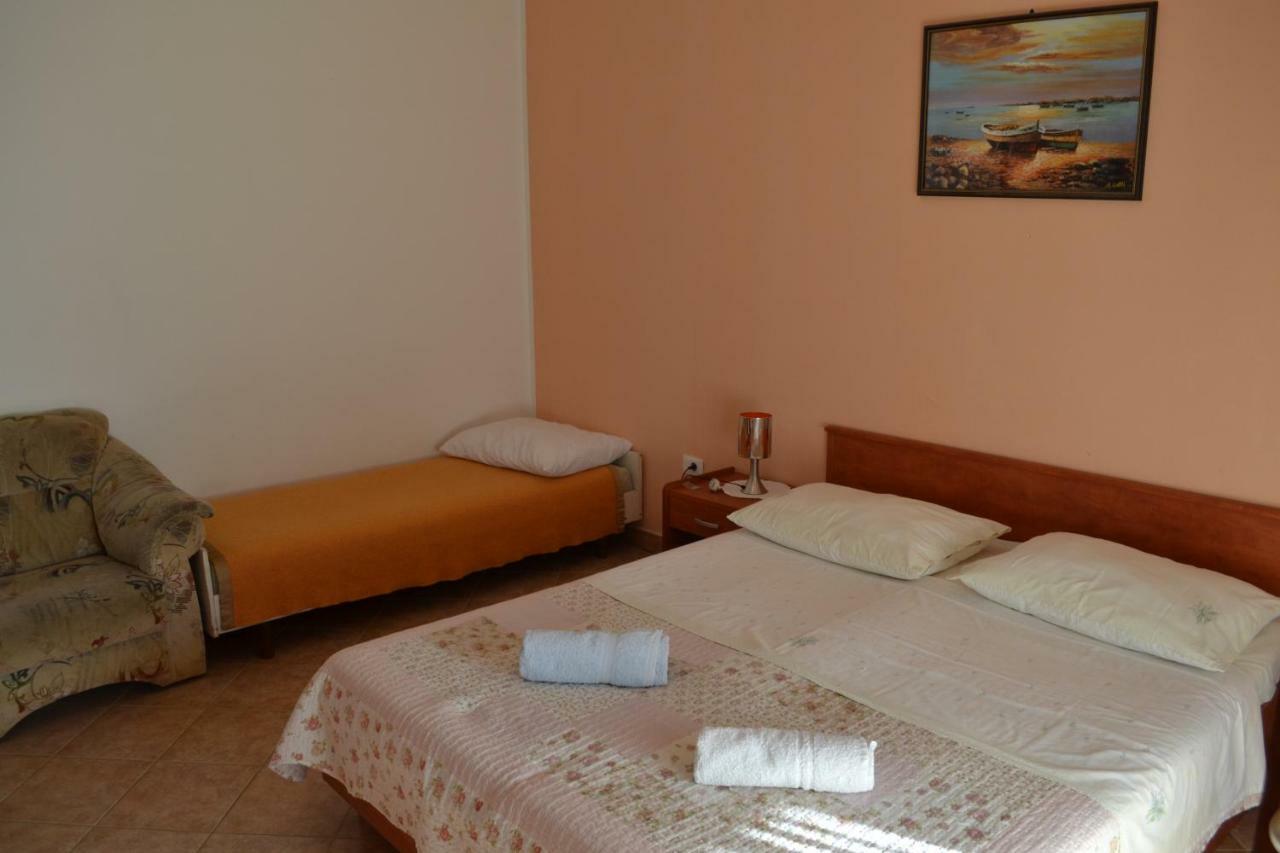Apartments Denis Porec Esterno foto