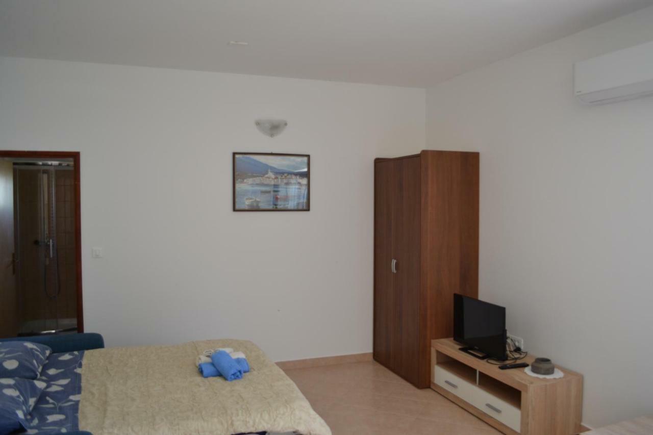 Apartments Denis Porec Esterno foto